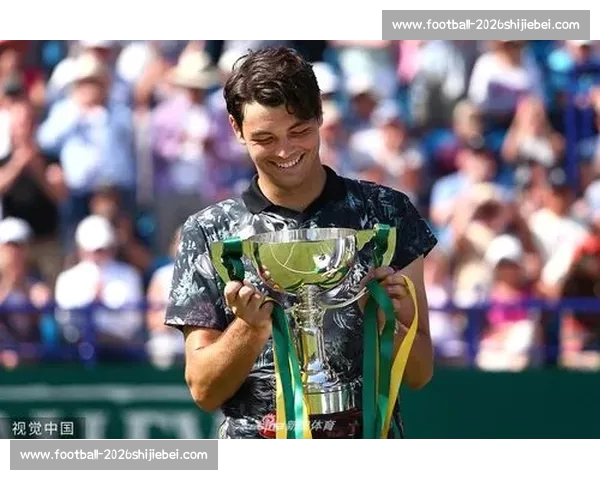 弗里茨伊斯特本四度封王 第十冠里程碑开启草地新章